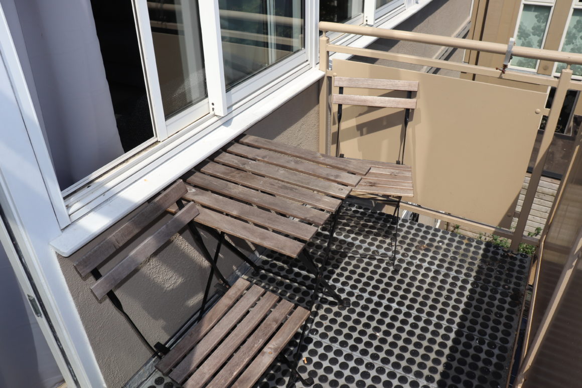 Short Stay Apartment with Balcony #8